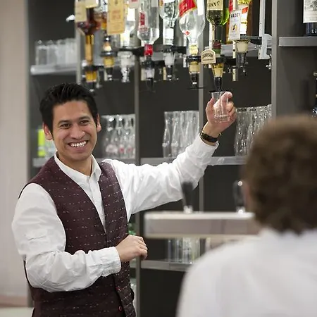 The Originals City, Astoria Vatican, 卢德