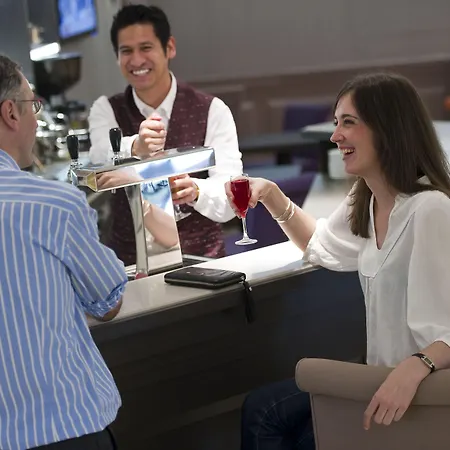 The Originals City, Astoria Vatican, מלון 3*