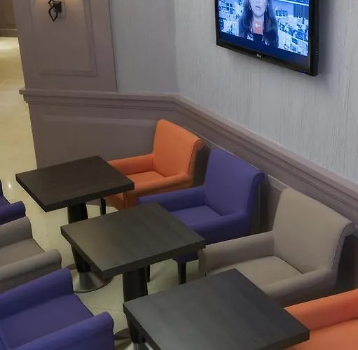 The Originals City, Astoria Vatican, לורדה