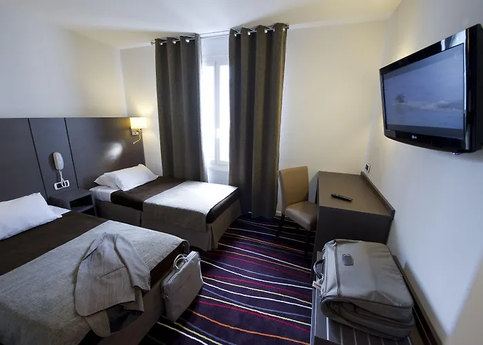 The Originals City, Astoria Vatican, מלון 3*