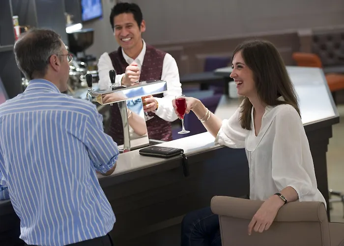 The Originals City, Astoria Vatican, מלון 3*