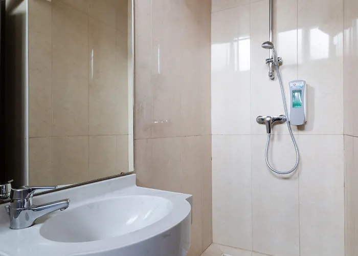 The Originals City, Astoria Vatican, ルルド