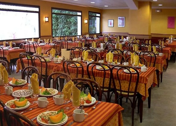 Hotel The Originals City, Astoria Vatican, Lourdes